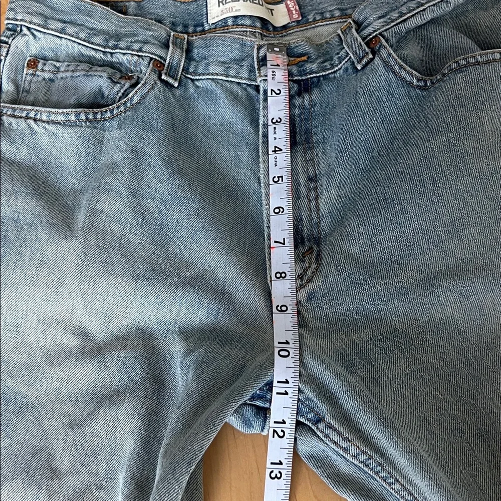 Levi's Men's Relaxed Light Blue 550 Denim Jeans 32x31 - Picture 5 of 10